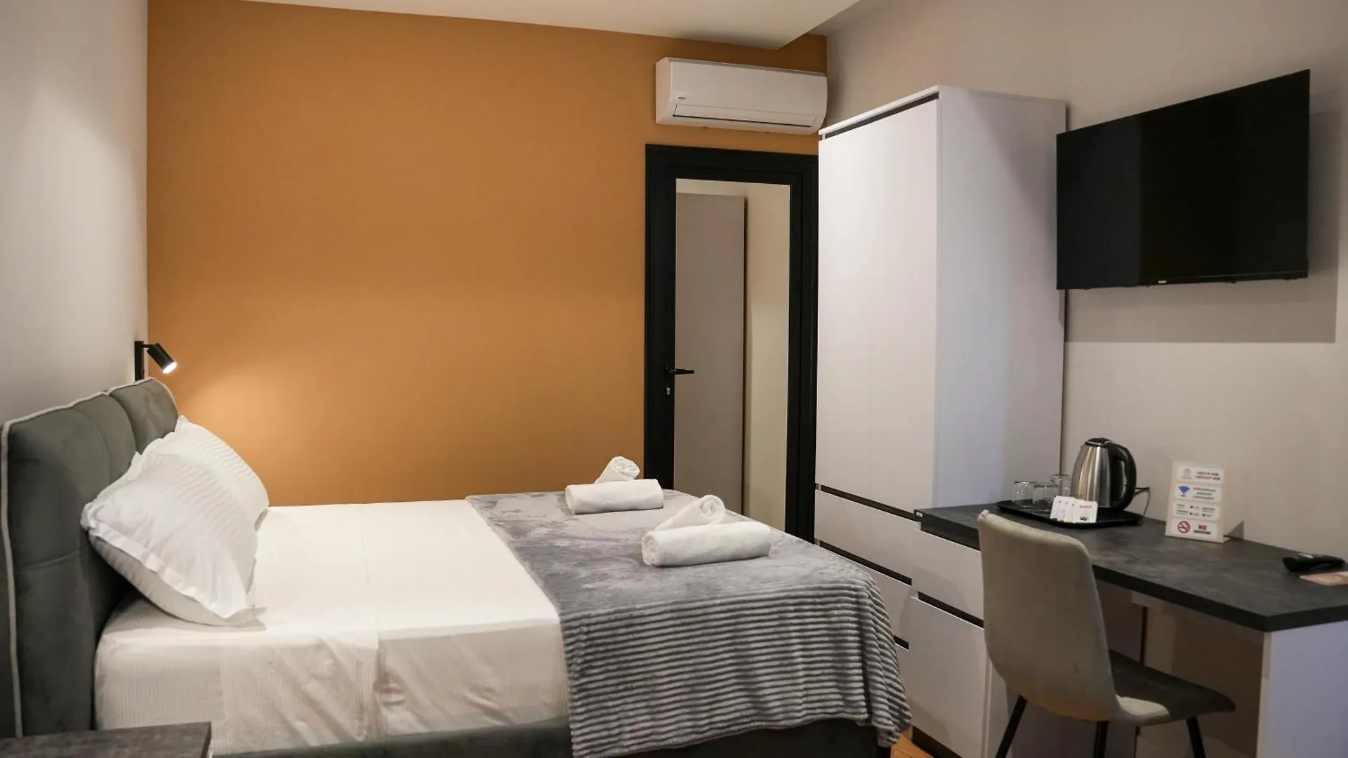 Hotel Luminosa Shkodër 3*,